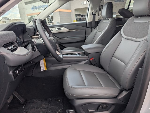 2026 Ford Explorer Active w/100A Pkg