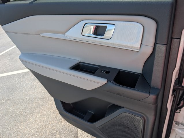 2026 Ford Explorer Active w/100A Pkg