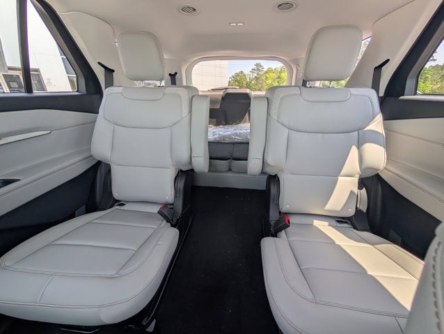 2026 Ford Explorer Active w/100A Pkg