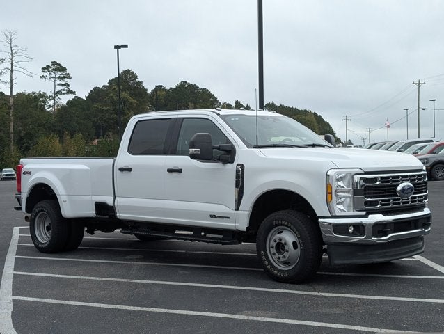 2024 Ford Super Duty F-350 DRW XLT