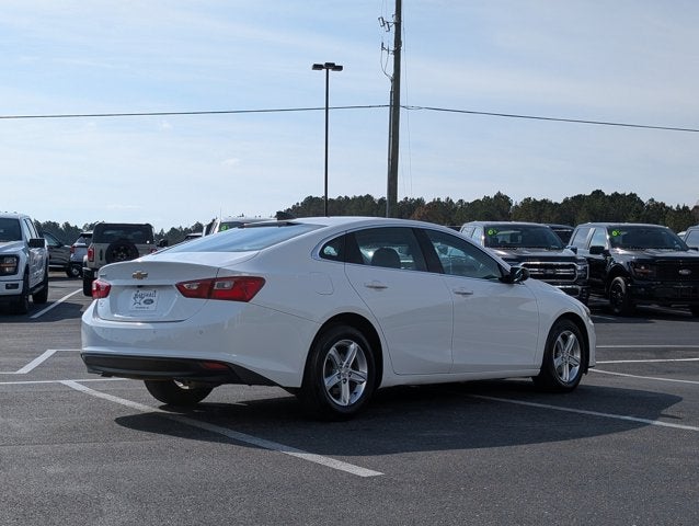2022 Chevrolet Malibu LS