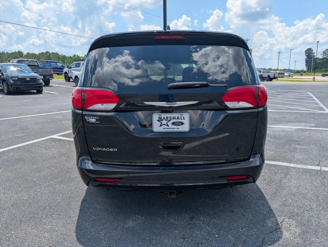 2024 Chrysler Voyager LX