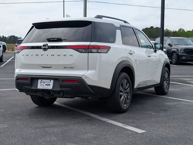2024 Nissan Pathfinder SV