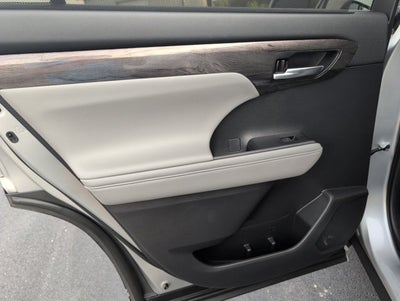 2021 Toyota Highlander Platinum