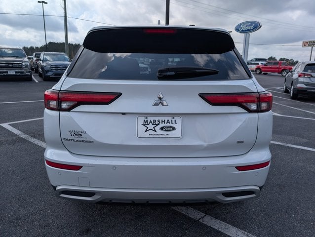 2024 Mitsubishi Outlander SE